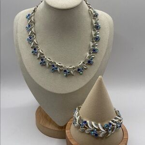 Vintage Star Blue Rhinestone Aurora Borealis Necklace Bracelet 2 Piece Set